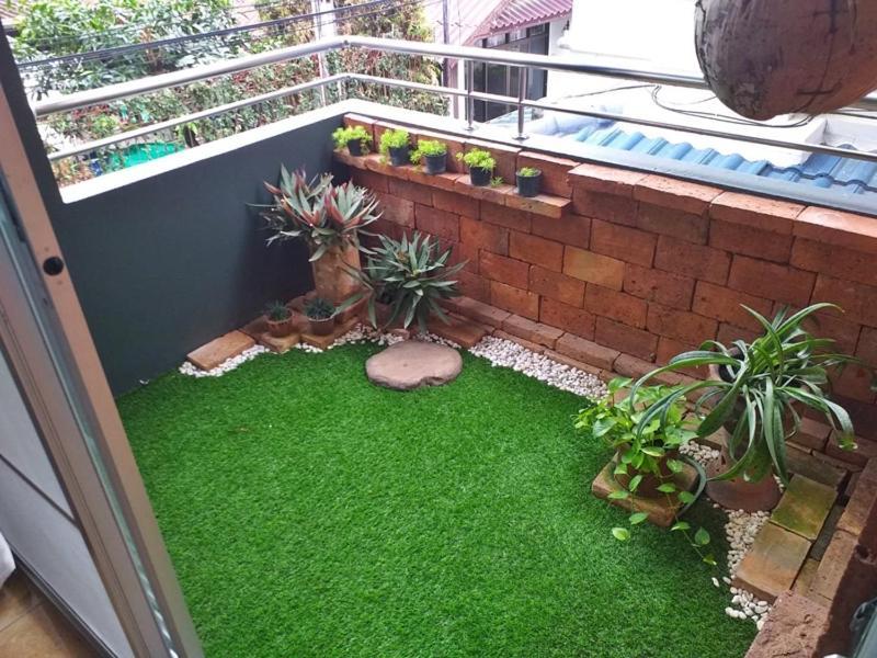Ingmon House Hotell Chiang Mai Exteriör bild