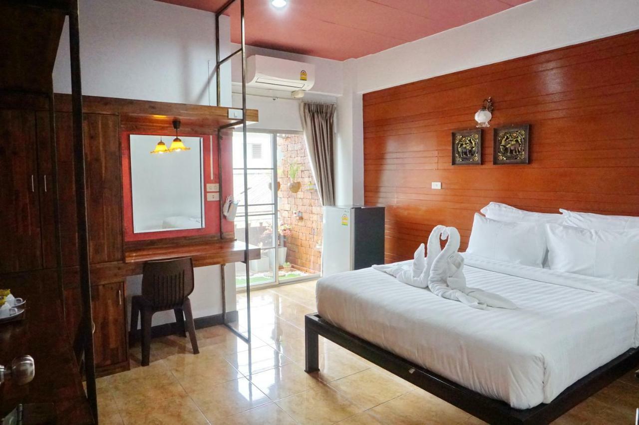 Ingmon House Hotell Chiang Mai Exteriör bild
